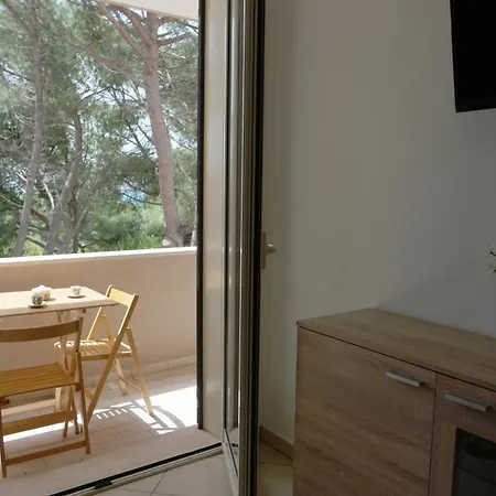 Tresor Apartment